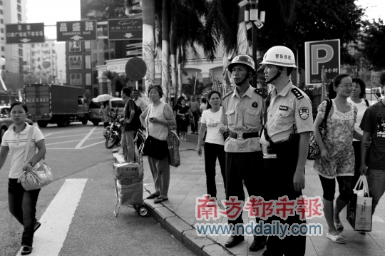 天网:街头鹰眼路面警力 澳门回归十周年庆典
