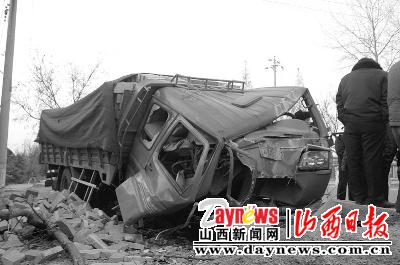 209国道夏县境内发生一起交通事故(图)