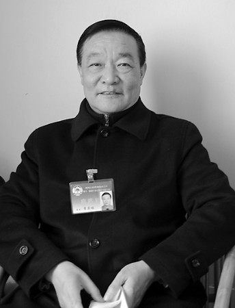 济宁市政协委员、市红十字会常务副会长季庆林