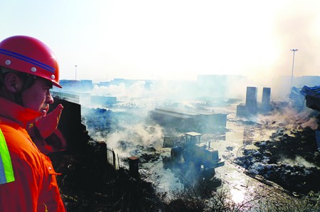 国内新闻 > 正文               1月31日下午3点左右,青岛市黄岛区一