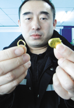遭遇黑吃黑 贼销赃时金镯变戒指