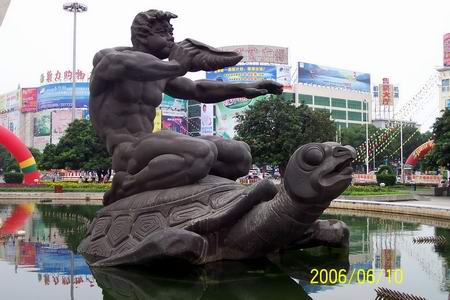广西北海城市雕塑成为传销团伙非法敛财工具