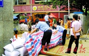 广东气象台回应广州特大暴雨预报较迟质疑(图)