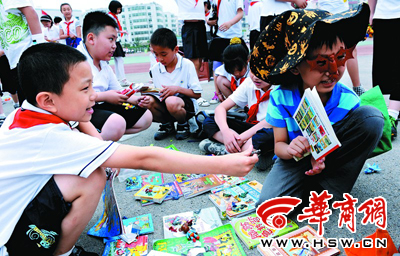 福利院孩子的真实生活 1275333820_fwjWwo.jpg