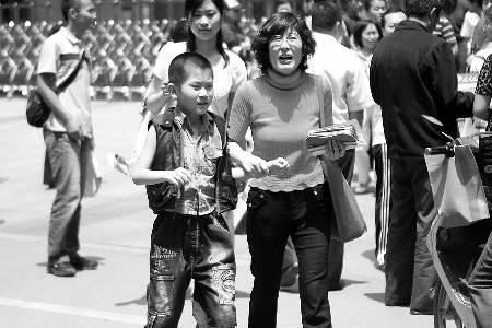 10岁小考生要去南方科技大 苏刘溢家人和学校