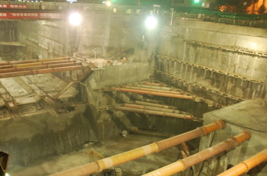 北京地铁施工事故致2人死亡8人受伤(组图)