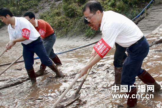 四川华蓥水淹区清淤消毒完成确保大灾无大疫