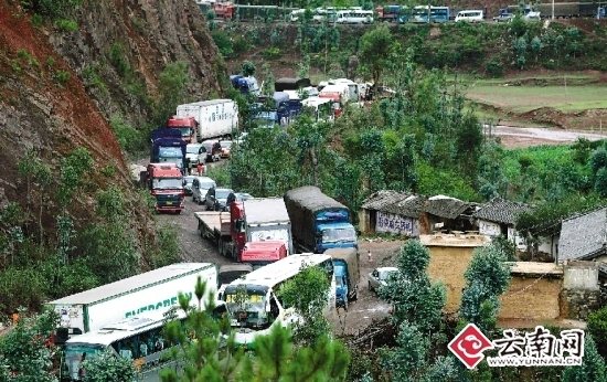 另外,楚大高速九顶山隧道,大风坝隧道,祥临高等级公路弥渡段苴力段