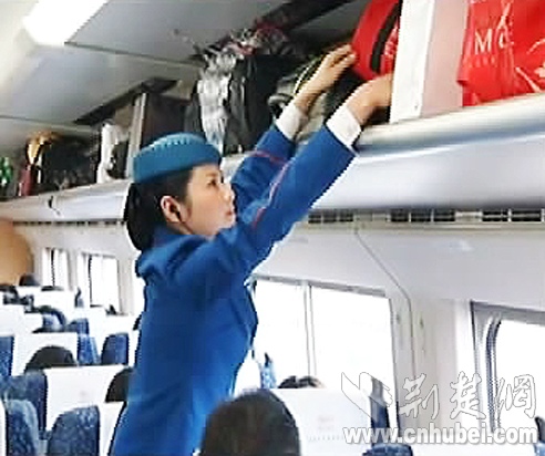 武广高铁量化服务 推出一刀切式行李架调整法