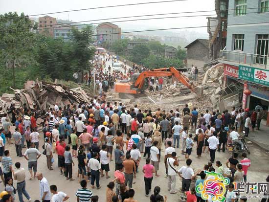 重庆忠县货车撞垮4层楼民房已致6死4伤