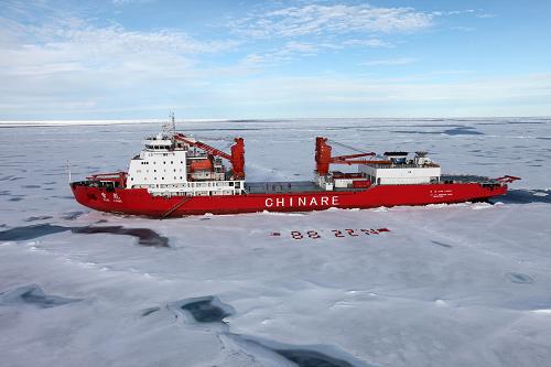 中国第四次北极考察队到达北极点进行科学考察