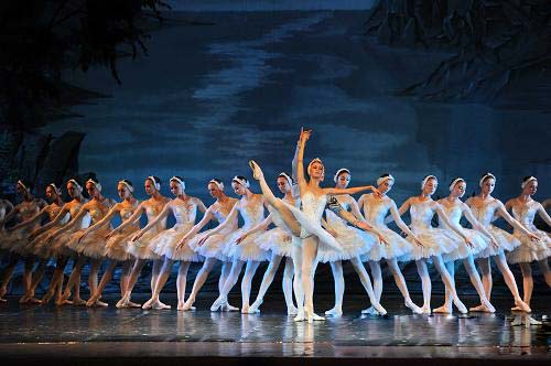 组图:俄罗斯芭蕾舞天鹅湖在贵阳上演
