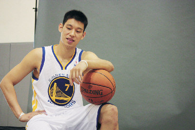 林书豪披勇士球衣入营训练 盼发挥特长进最终