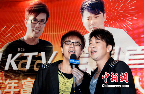 台湾网络歌手组合办桌二人组福州发布新专辑