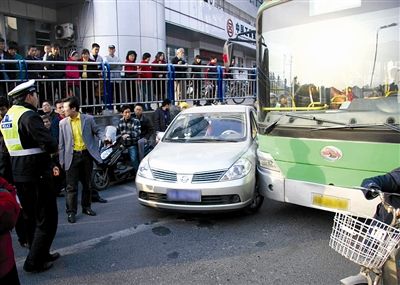 合肥交通事故快速处理自行协商撤离可免罚