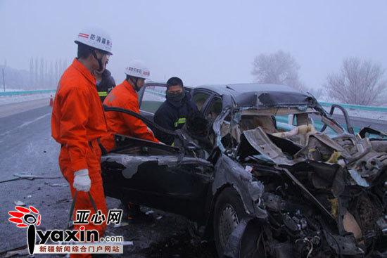 亚心网友多种方式追忆哀思新疆知名歌手肖开提