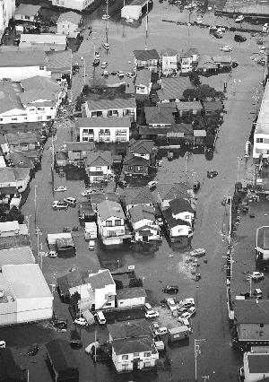 日本8.8级强震引发海啸至少500人遇难多人失踪