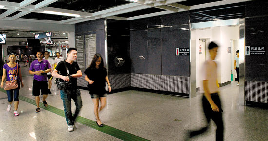 广州地铁被指厕所太少无法满足需求