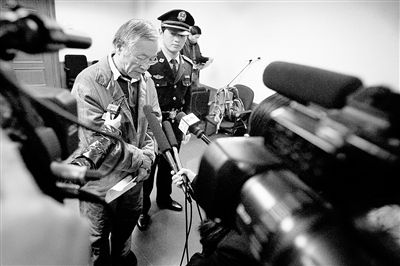   ϺޱͥʱýΧס/ ܲԶ