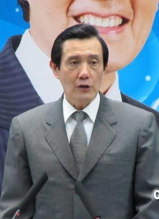 马英九首次针对吴伯雄在北京提“一国两区”作完整说明,强调这个“宪政”架构,是从李登辉执政时就定了。(中评社 倪鸿祥摄) 马英九首次针对吴伯雄在北京提“一国两区”作完整说明,强调这个“宪政”架构,是从李登辉执政时就定了。(中评社 倪鸿祥摄)