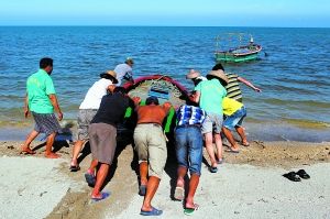 5��14�գ�����ʡ������̶��������壬�ڶ����񽫡���������03015���Ŵ��������ĸո�����õ�С�������Ϻ��������Ĵ�ǰ�մӻ��ҵ����������㿪ʼ�������̲������á��籨���� ���� ͼ