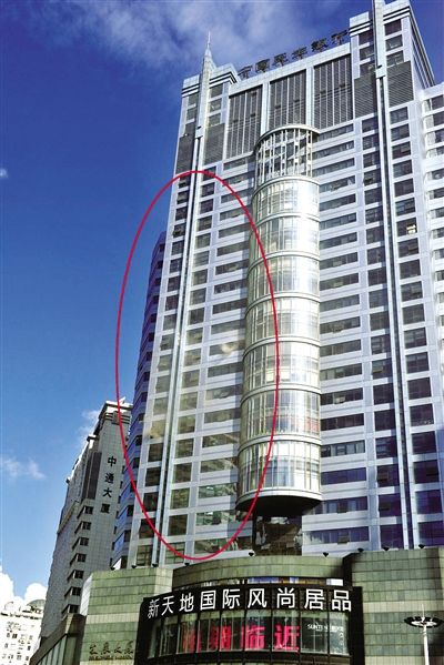 温州新城一写字楼着火浓烟呛人 5人被解救