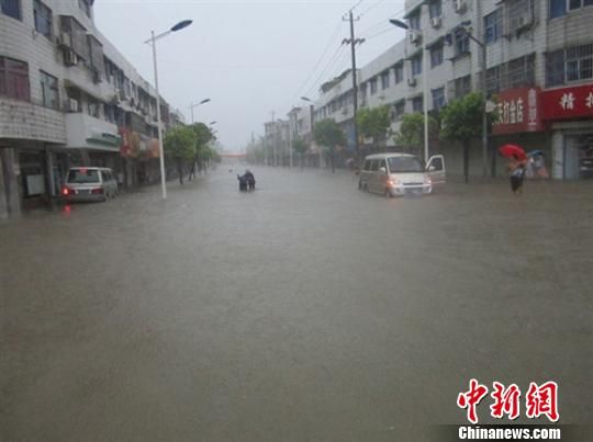 江苏响水县降暴雨 12小时降水量超500毫米|暴