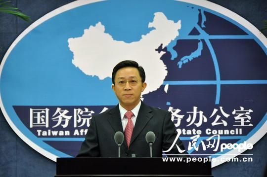 国台办新闻发言人杨毅。 人民网记者张启川 摄