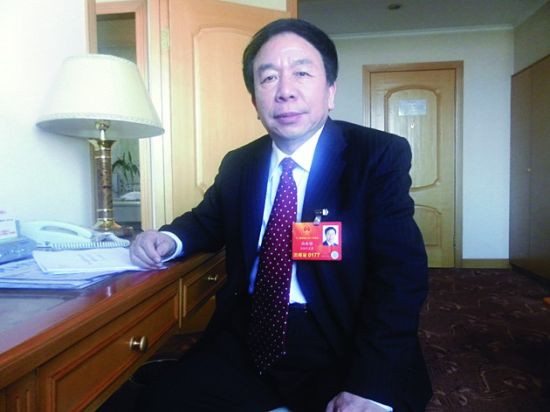 全国人大代表、河北柏乡国家粮食储备库主任尚金锁