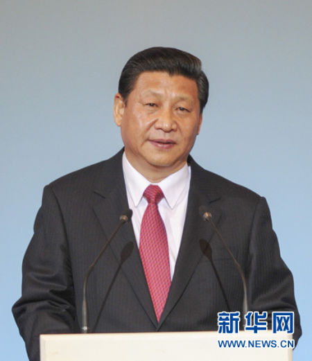 3��22�գ�������ϯϰ��ƽ��Ī˹�ƿ���ķ�ֹ������˹��ͳ�վ���ͬ��ϯ����˹�й������꿪Ļʽ������ϰ��ƽ�ڿ�Ļʽ���´ǡ� �»������л���� ��