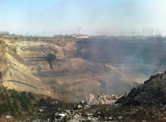 河北满城环保局长称在中国洋垃圾污染无法治理