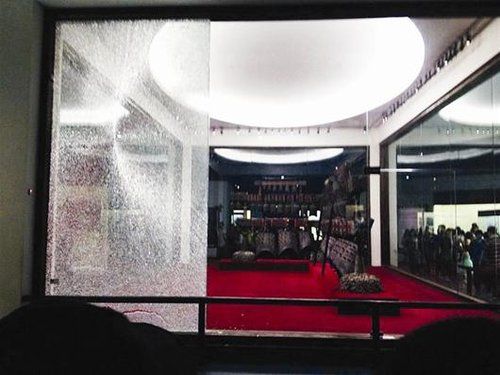 ͼΪ�����Ӳ�����ը��һ��顣 