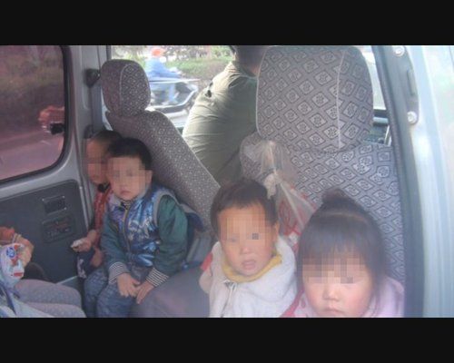 ��ʻ���͸���ʻ����ֱ������������ӡ���Ƶ��ͼ