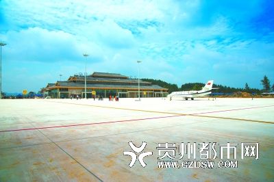 凯里黄平机场校飞 计划于10月1日正式通航