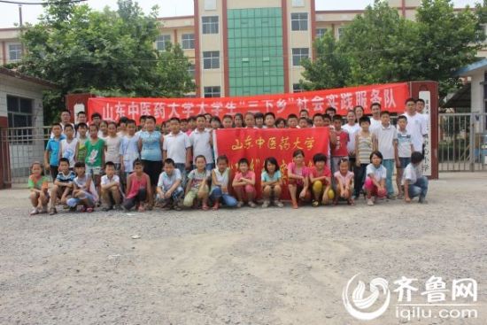 山东大学生开展暑期三下乡 科技帮扶关注留守