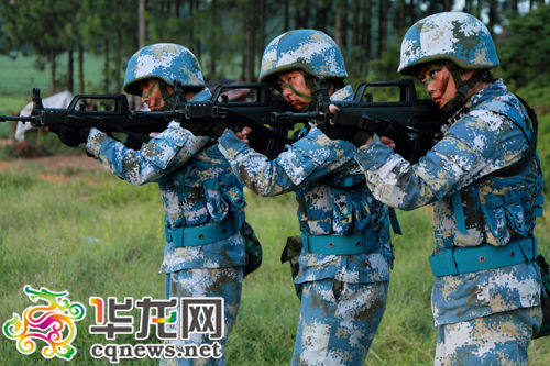 揭秘女<em>特种兵</em>训练 《<em>超级女兵</em>》首播考验极限