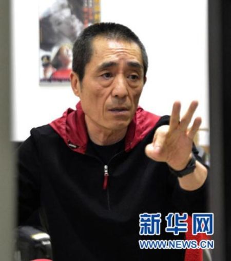 图为张艺谋接受记者专访（12月25日摄）。新华社记者 李德欣 摄 