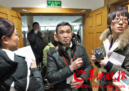 ���·�����û�и��ּ��������棬���Ҳ���������κνӴ����������ܺ��˻���ĸ��׻ƹ�ǿ