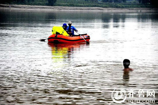 济南三少年黄河游泳溺亡：一人遇险后两人施救均遇难