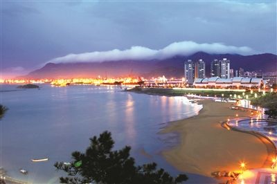 港产城融合发展 打造一带一路交汇点建设先行