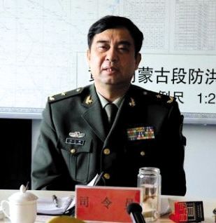 北京军区联勤部原部长董明祥。