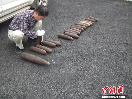 黑龙江东宁发现20枚日伪时期遗留炮弹 现已妥善处置　张鑫　摄