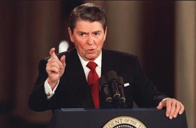 [转载]至今震撼 !美国总统里根1984年在复旦演