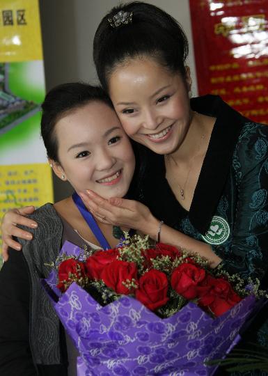 图文:(文化)(1)首部汶川地震电影《妈妈,别哭》