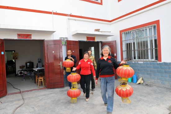 ͼ�ģ����������׼��Ϊ�·��Һ����