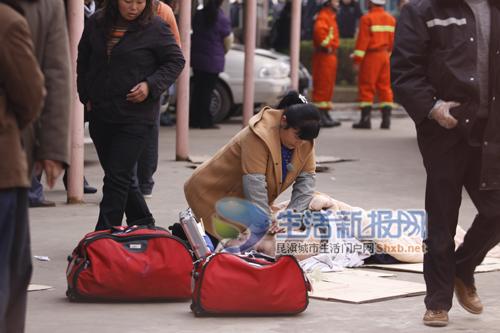 昆明一制药厂爆炸事故现场(组图)