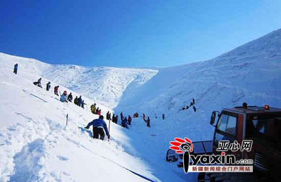 新疆阿勒泰滑雪场发生雪崩一人遇难(图)