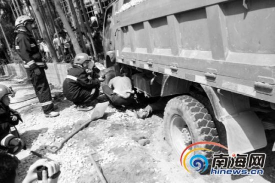 �����ٱ����¹��ֳ�����(�����й��������ַ��չ�ͼ)