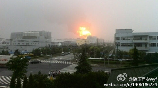 上海金山一家化工厂发生爆炸 目前6人受伤(图