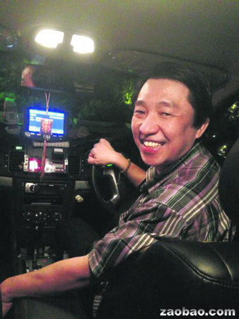 华人的士司机谈新加坡生活:坚持与儿子说华语